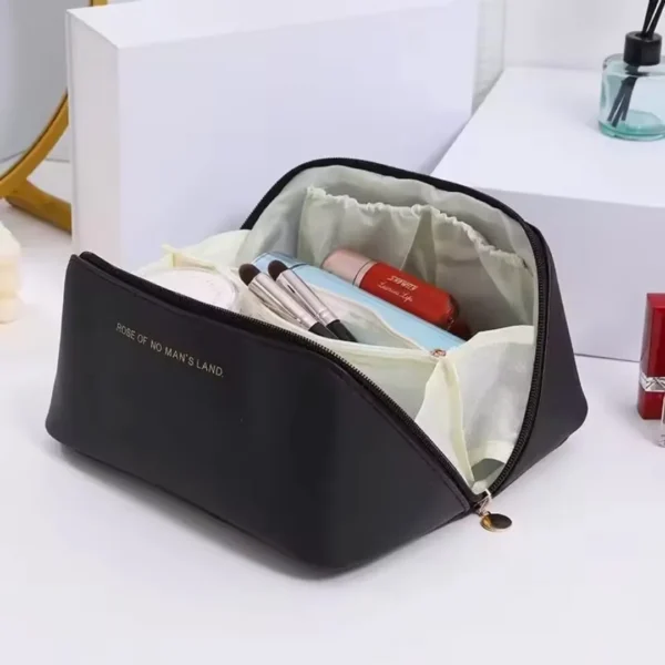 Stylish toiletry bag Kenya