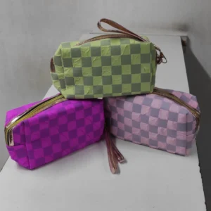 women’s travel organizer