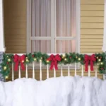undecorated holiday garland,