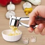 Easy-to-clean garlic tool