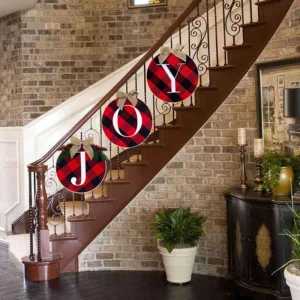 Buffalo Plaid holiday décor
