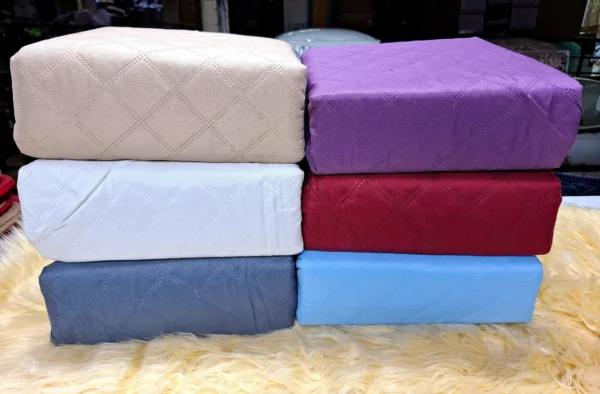 Waterproof mattress protector