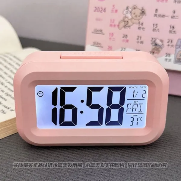 Alarm clock with temperature display