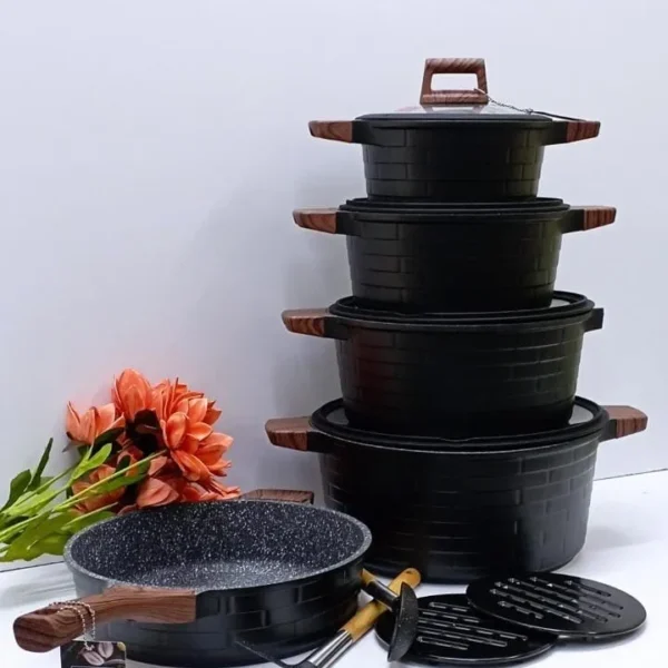 KITCHEN COOKWARE SET