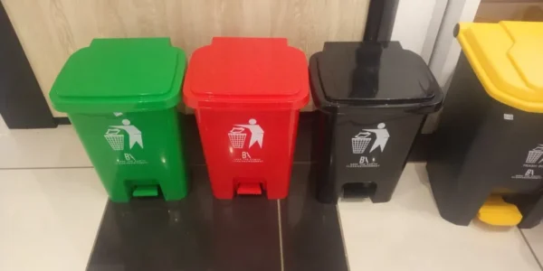 30L foot pedal dustbin