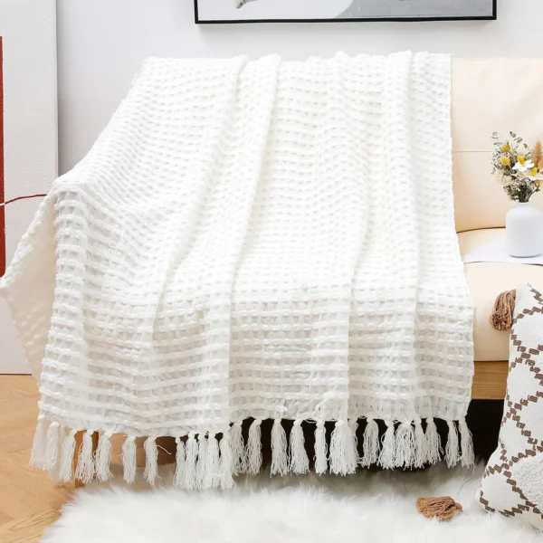 Large knitted decorative throw