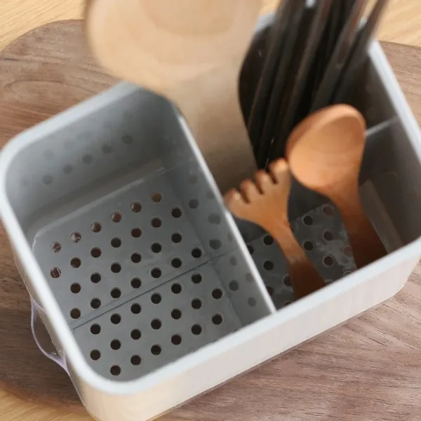 Drain rack for chopsticks and spoons