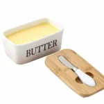 Butter dish with bamboo lid