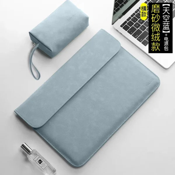 Laptop sleeve for travel and work