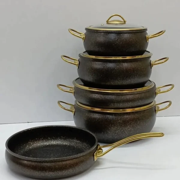 durable casserole pots