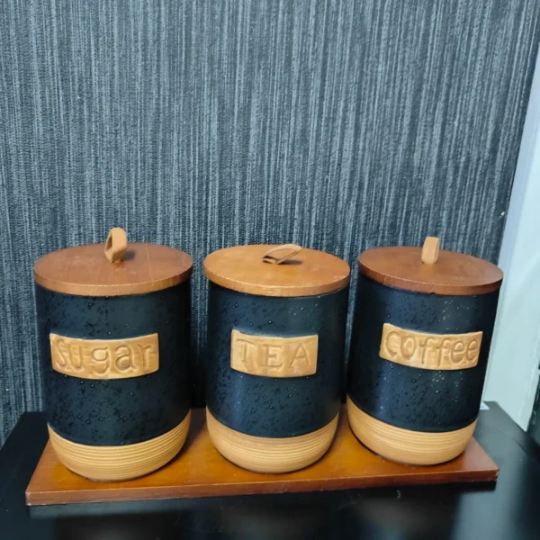 Airtight ceramic containers