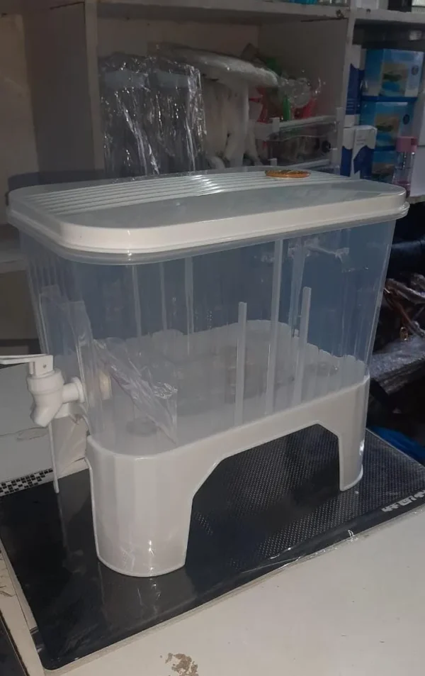 Outdoor picnic juice jug