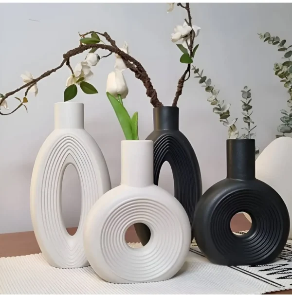 Tabletop vases