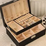 Bracelet-friendly jewelry bag