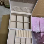 Portable jewelry organizer