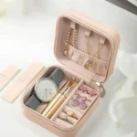 Necklace storage box