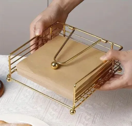 Dining table napkin organizer