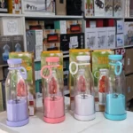 Electric fruit blender