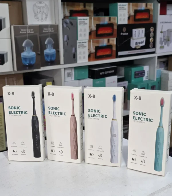 Electric toothbrush for yellow teeth