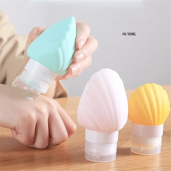 Leakproof travel squeeze bottles