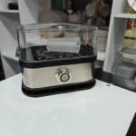 Kitchen egg cooking appliance