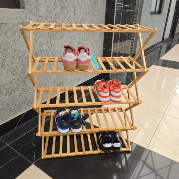 Foldable shoe rack