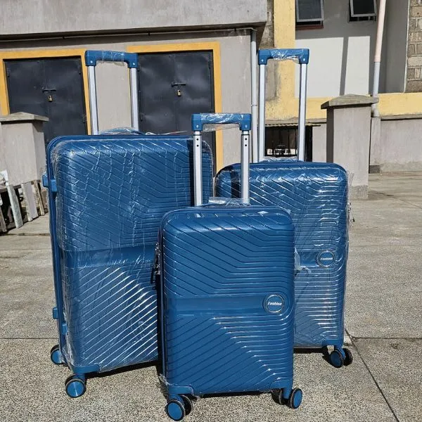 Luxurious Unbreakable PP Suitcase Set