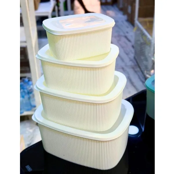 Microwave safe containers