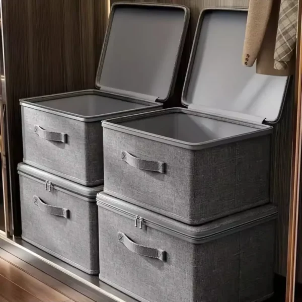Foldable storage box