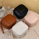 Portable cosmetic pouch