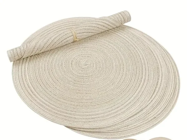 grey and brown table mats