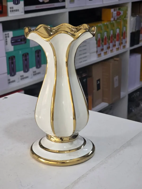 small gold flower vase