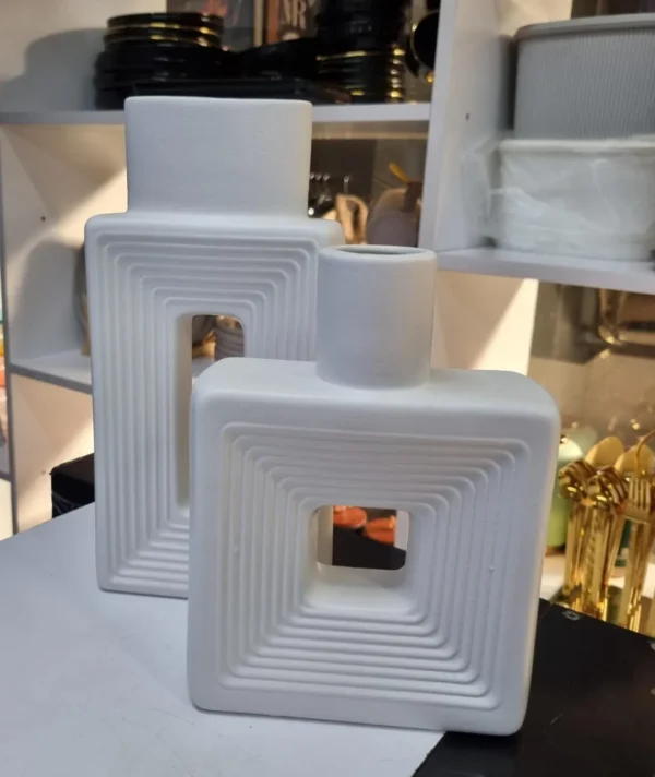 Resin decorative vase set