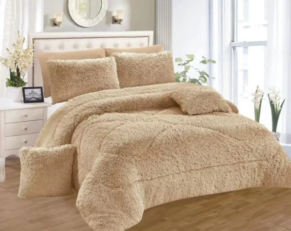 Soft fluffy comforter