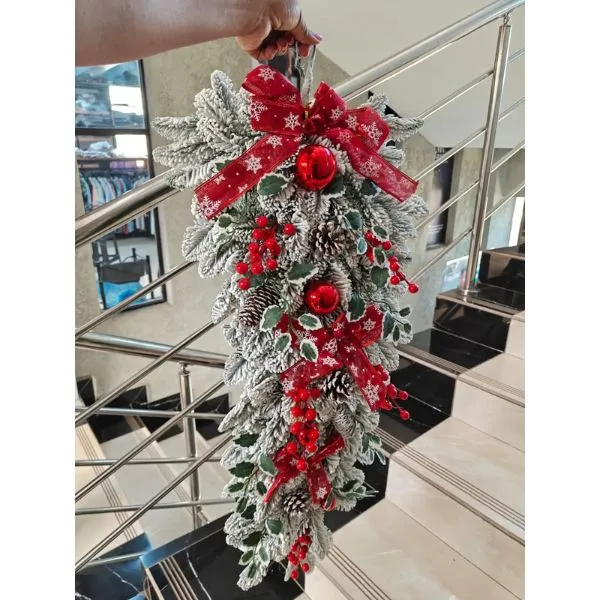 Multifunctional Christmas Wreath