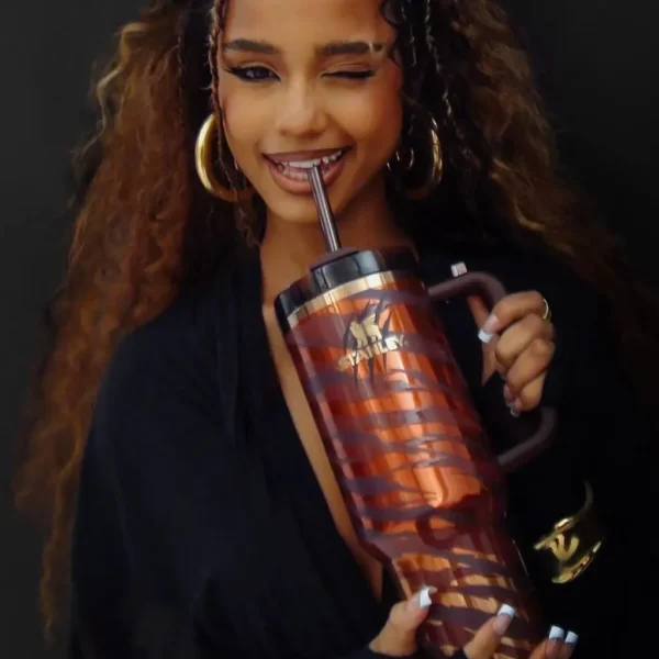 Unique House Collection Home 19 Tyla Stanley Edition