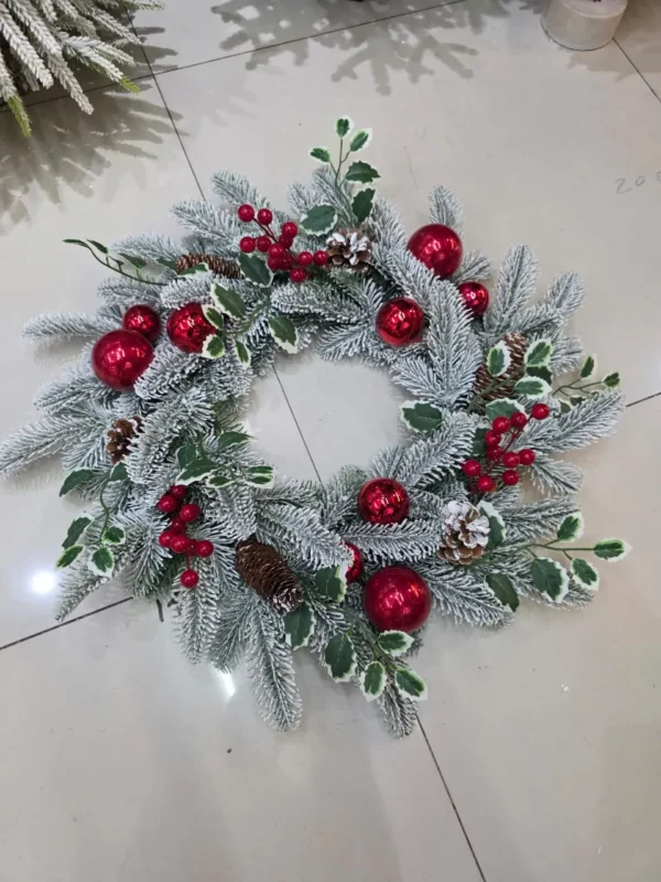 Christmas Door Wreath 1 festive door decoration