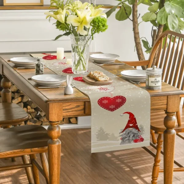 Festive dining table décor