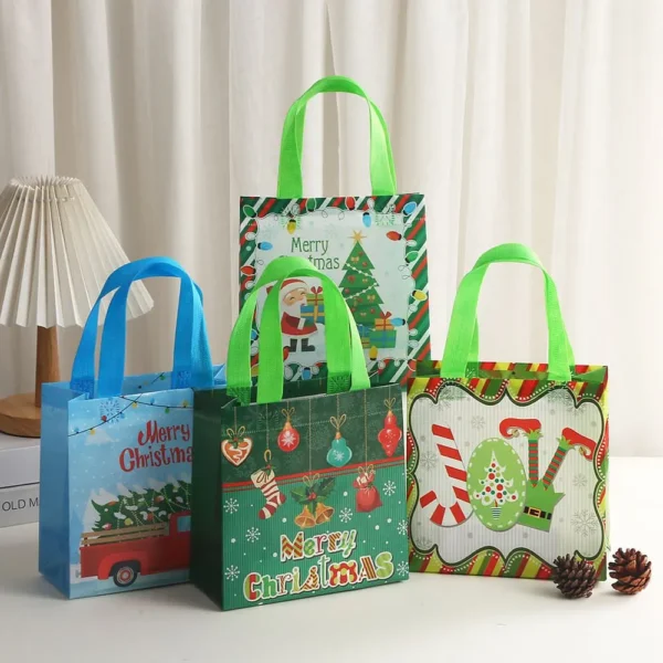 Unique House Collection Home 47 Christmas Kraft Paper Gift Bags