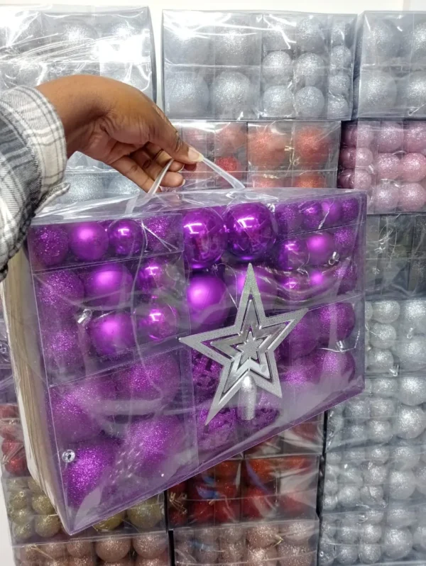 Holiday ornament set