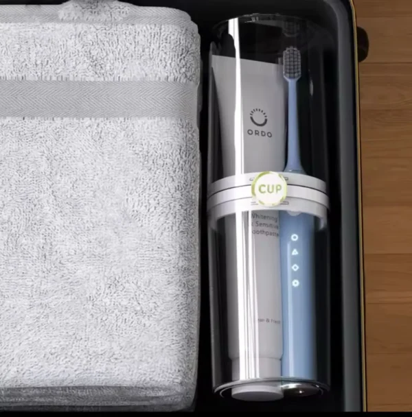 Double cup toothbrush holder