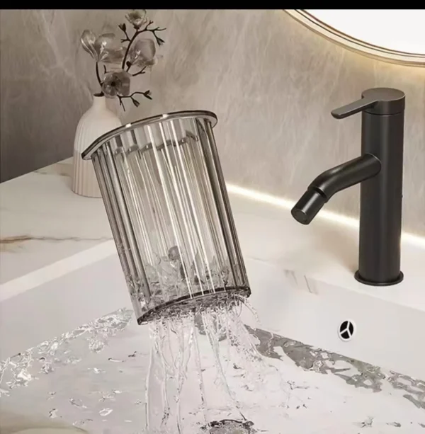 Wall mounted bathroom organizer