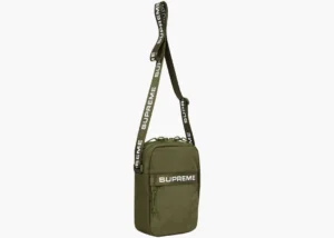 Compact shoulder bag
