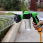 Foam spray gun for car
