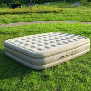 Plush queen airbed
