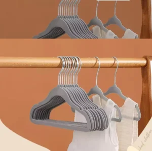 Velvet hanger set