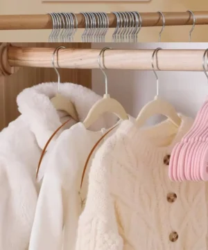 Baby wardrobe hangers