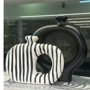 Midnight Loop Vase