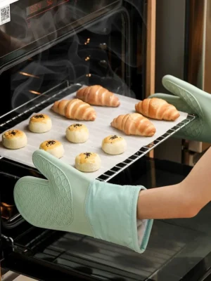 High Quality Silicone Insulated Oven Gloves 1 High Quality Silicone Insulated Oven Gloves