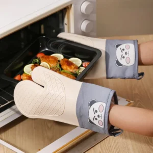 Green oven mitts